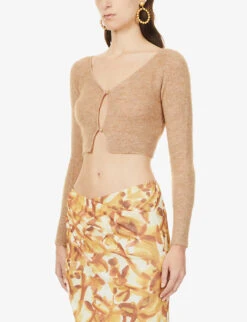 Jacquemus Le Cardigan Alzou V-neck Mohair-blend Cardigan -Ted Bakee Clothing Shop R03972589 BEIGE ALT02